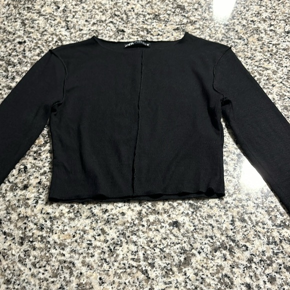 Zara Women’s Size S Black Cropped Long Sleeve Top - Casual, Trendy, Minimalist - Picture 2 of 4